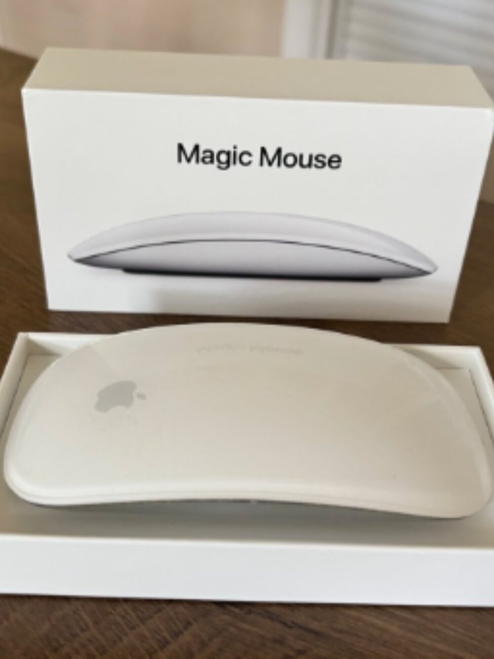 Apple Magic Mouse 2 A1657 Wireless Bluetooth Mouse w/ Original Box Tested